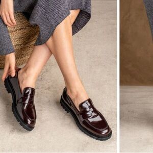 Kelly and Katie Bala Loafers size 7.5